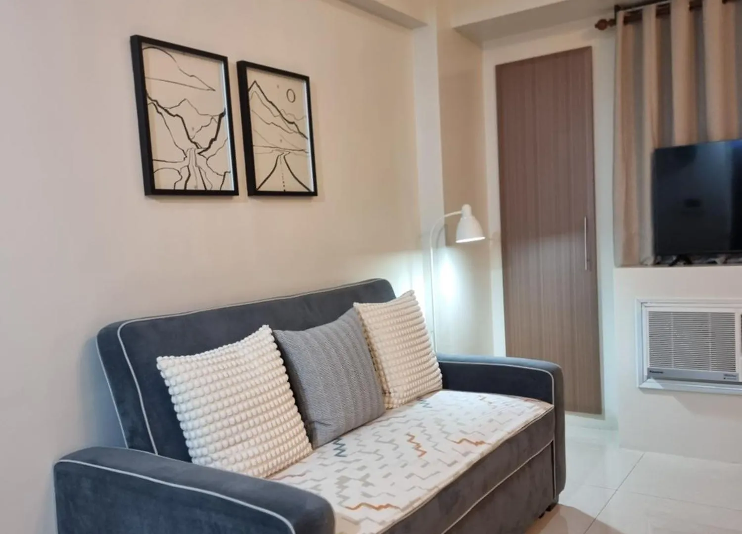 One Palm Tree Villas Manila 0*,  Philippines