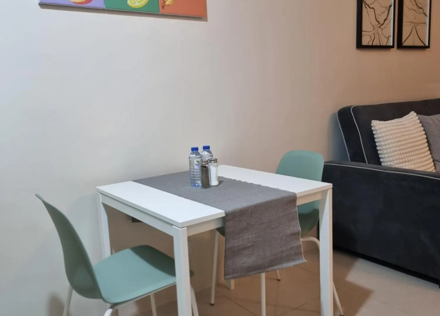 One Palm Tree Villas Manila Apartment