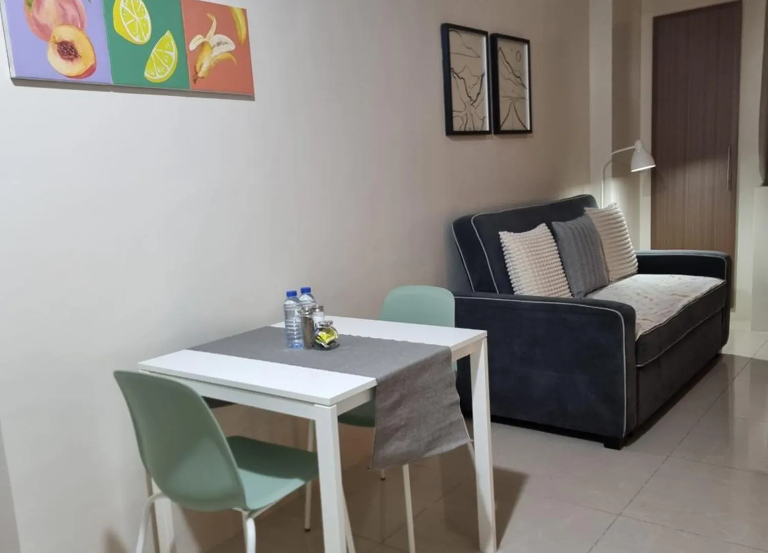One Palm Tree Villas Manila Apartment