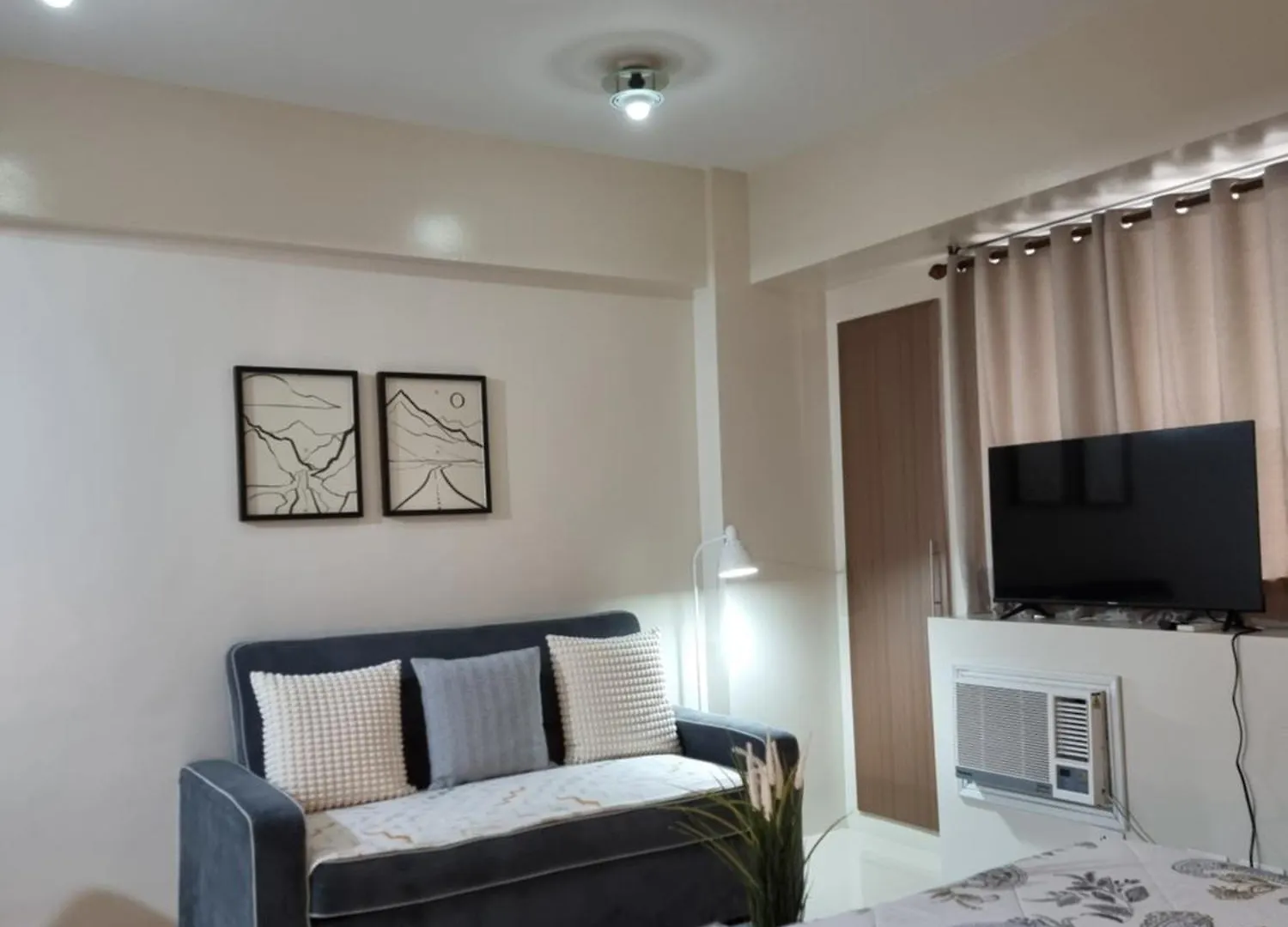 Apartment One Palm Tree Villas Manila Philippines
